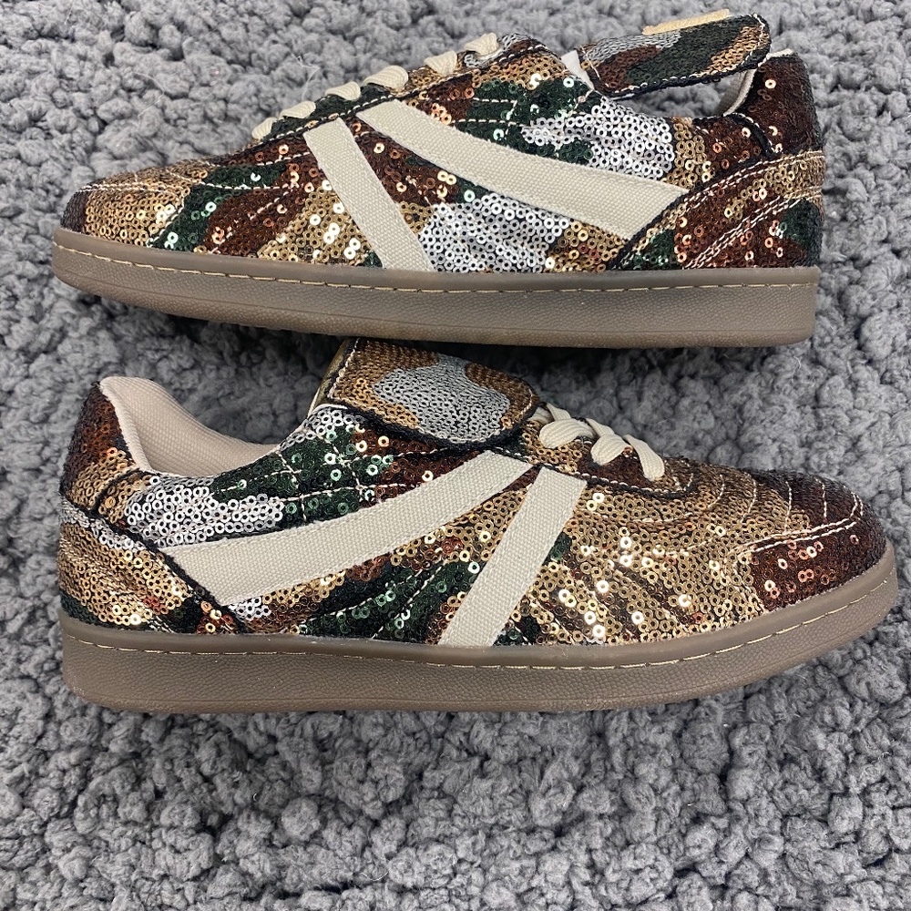 ✨ Steve Madden Madrid-S Camo Multi Sequin Sneakers ✨